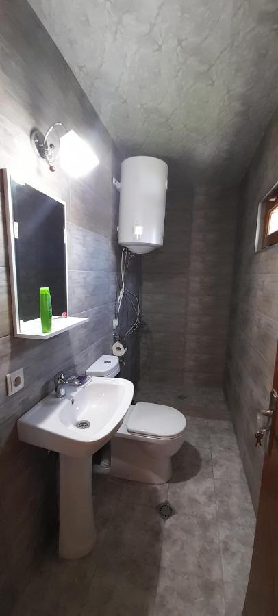 Guest House Lekhtagi メスティア エクステリア 写真